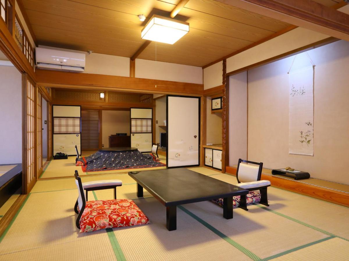 Jinpyokaku Otel Yamanouchi  Dış mekan fotoğraf